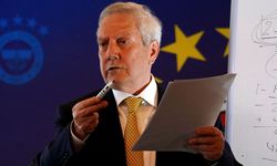 Aziz Yıldırım Fenerbahçe Başkanlığına Aday Olduğunu Açıkladı