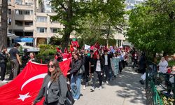 Eskişehir'de LÖSEV Gençleri Lösemili Çocuklar İçin Yürüdü