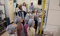 Eskişehir’de Minik Şefler Mutfakta İlk Deneyimini Yaşadı