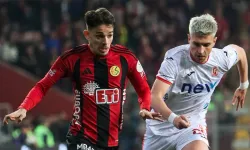 3. LİG’DE DEV RANDEVU: AYVALIKGÜCÜ BELEDİYESPOR VE ESKİŞEHİRSPOR 2. LİG YOLUNDA KRİTİK VİRAJDA