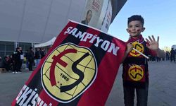 Minik Hüseyin'in Kehaneti Tuttu: Eskişehirspor, Balıkesirspor'u 3-0'la Geçerek Play-Off'ta Tur Atladı!