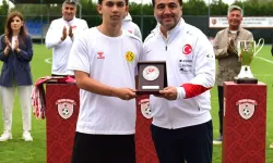 Eskişehirspor U19’dan Büyük Başarı: “Gönüllerin Şampiyonu” Oldular