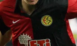 Eskişehirspor’un eski golcüsü hakkında kırmızı bülten çıkarıldı