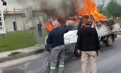 Eskişehir’de Yanan Kamyonete Beton Mikseri Müdahale Etti