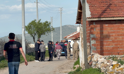 Seyitgazi’de Akrabalar Arasında Silahlı Kavga Çıktı