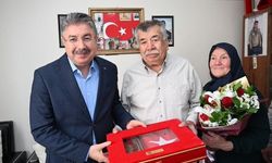 Vali Yılmaz Şehit İlyas Kaya’nın Ailesiyle Bayramlaştı