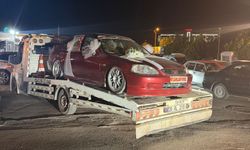 Nişan Arabasını Süsleri Bozulmasın Diye Çekiciyle Taşıdılar