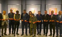 Ahde Vefa Sergisi Sanatseverlerle Buluştu