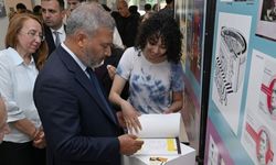 Anadolu Üniversitesi’nde Yıl Sonu Sergisi Açıldı