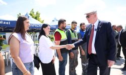 Başkan Kurt Belediye Çalışanlarıyla Bayramlaştı