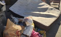 Tepebaşın’da Çöp Tepkisi: Sokaklar Atıkla Dolu