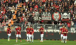 Süper Lig Devleri Genç Eldiveni Kapmak İçin Sıraya Girdi