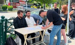 Eskişehir Öğrenci Birliği’nden Demokrasi İçin İmza Kampanyası