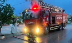 Eskişehir'de İtfaiye Ekipleri Yağış Mesaisini Sürdürdü