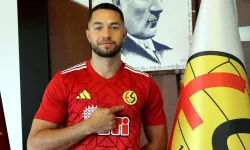 Kalesine Adeta Çelikten Duvar Ördü! Süper Lig Devleri Genç Eldiveni Kapmak İçin Sıraya Girdi