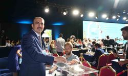Hatipoğlu, UCLG Başkanı Seçilen Altay’ı Kutladı