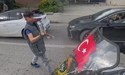 Küçük Çocuğun Bayrak Sevgisi Kameraya Yansıdı