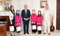 Öğrencilerden Gazze’ye Anlamlı Kitap