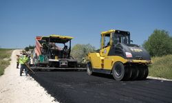 Sivrihisar-Çeltik Yolunda Asfalt Çalışması Sürüyor
