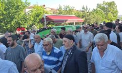 Ünlü Yazar'ın Annesi Eskişehir'de Son Yolculuğuna Uğurlandı