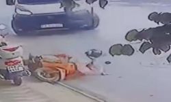 U Dönüşü Yapan Minibüs Motosiklete Çarptı