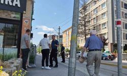 Eskişehir'de akrabalar birbirine girdi: 2 kişi yaralandı