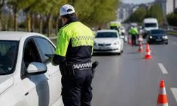 Eskişehir'de Bir Haftada 8 Bin 945 Trafik Cezası
