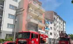 Eskişehir'de Kaynak Sırasında Çıkan Yangın Depoyu Sardı