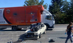Eskişehir'de Otomobil ile Motosiklet Çarpıştı: 3 Yaralı