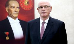 Kazım Kurt Türkiye'nin En Başarılı İlçe Başkanı Seçildi