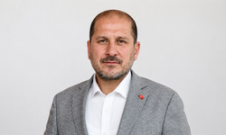 AK Partili Güleryüz'den Tepebaşı'na Reklam Alanları Soruları