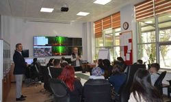 Kütahya’da lise öğrencileri orman yangınlarıyla mücadele konusunda bilgilendirildi