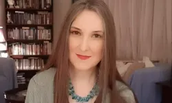 Farah Yurdözü Kimdir? Türkiye’nin İlk Kadın UFO Araştırmacısının Hayatı, Eğitimi ve Uluslararası Kariyeri