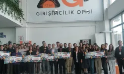 Evde Tarım, Taşınabilir Enerji, Roket Kiti: Eskişehir’de Geleceği Tasarlayan Gençler Yarıştı