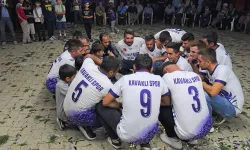 AFYONKARAHİSAR’DA ZAFER KUPASI ŞAMPİYONU KAVAKLI SPOR COŞKUYLA KUTLANDI