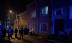 Eskişehir'de 3 Kattan Düşen Eneggeli bir Kadın Ağır Yaralandı.