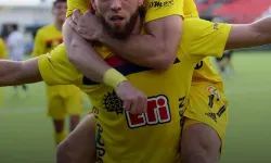 Şimşekler Nazilli’de "Fırtına" Oldu: Eskişehirspor Durdurulamıyor!