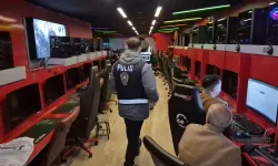 Polisin İnternet Kafe Denetiminde Öğrenciler Panik Yaşadı
