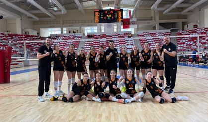 Eskişehir'in Gururu Anadolu Kolej Eczacıbaşı Midi Kız TakımıTürkiye Finallerinde!