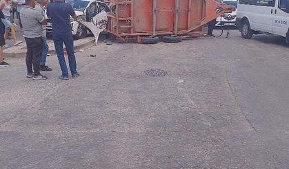 Eskişehir'de Otomobil ile Silindir Çarpıştı