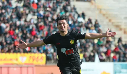 Kritik Derbide İlk Yarı Berabere: Eskişehirspor, Lider Uşakspor'un Gol Yemezlik Serisine Son Verdi!
