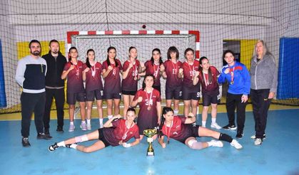 Eskişehir’de Yıldız Kızlar Hentbol Turnuvasının Şampiyonu Belli Oldu