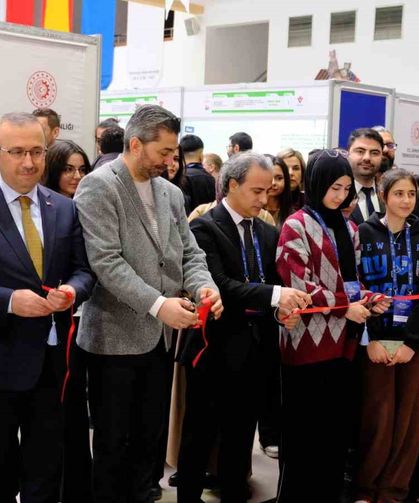 Lise Öğrencilerinin Araştırmaları Bölge Sergisinde