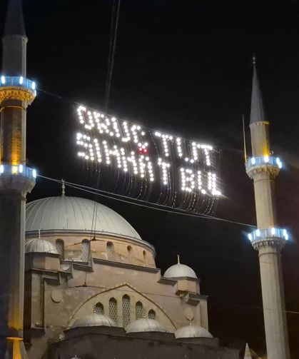 Eskişehir'de minareler mahyalarla aydınlandı
