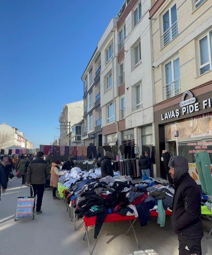 Eskişehir’de Pazar Engeli İtfaiyeyi Zorladı