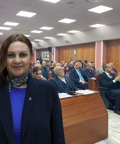 AK Partili Ünalır: "Belediye Bütçesi Festivallere Harcanmış Durumda"