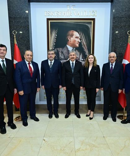 Vali Yılmaz’a Anlamlı Onur