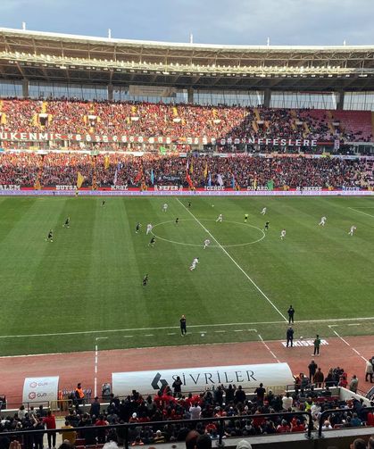 Eskişehir’de Heyecan Dolu 90 Dakika Başladı!