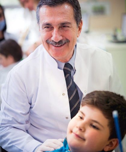 Ataç’tan Sağlık Emekçilerine Mesaj