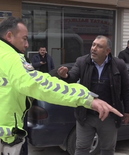 Eskişehir’de Kaza Sonrası “Kim Kime Çarptı?”